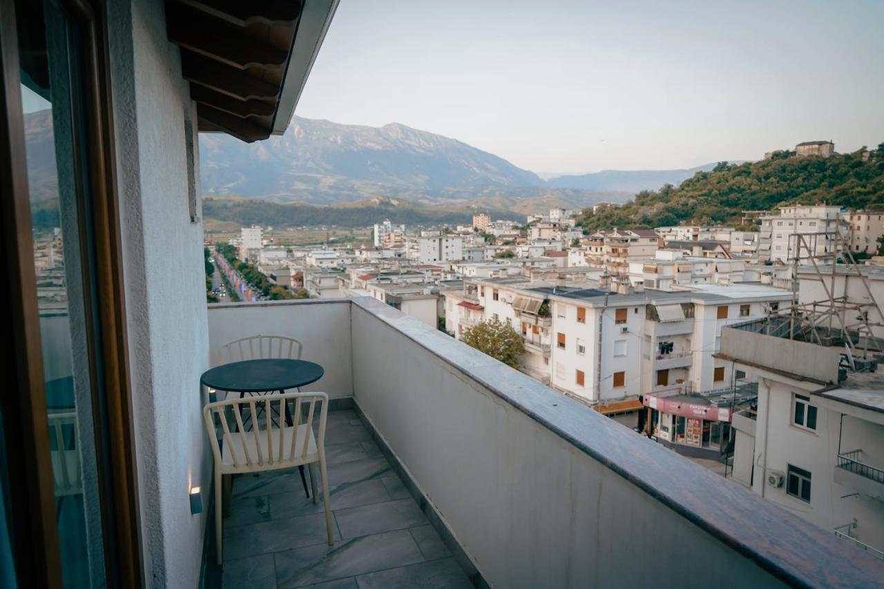 Center Hotel Gjirokastër Eksteriør bilde