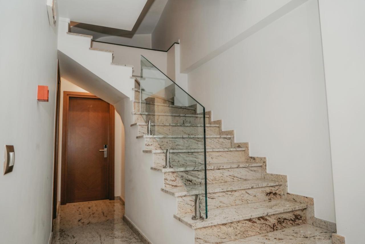 Center Hotel Gjirokastër Eksteriør bilde