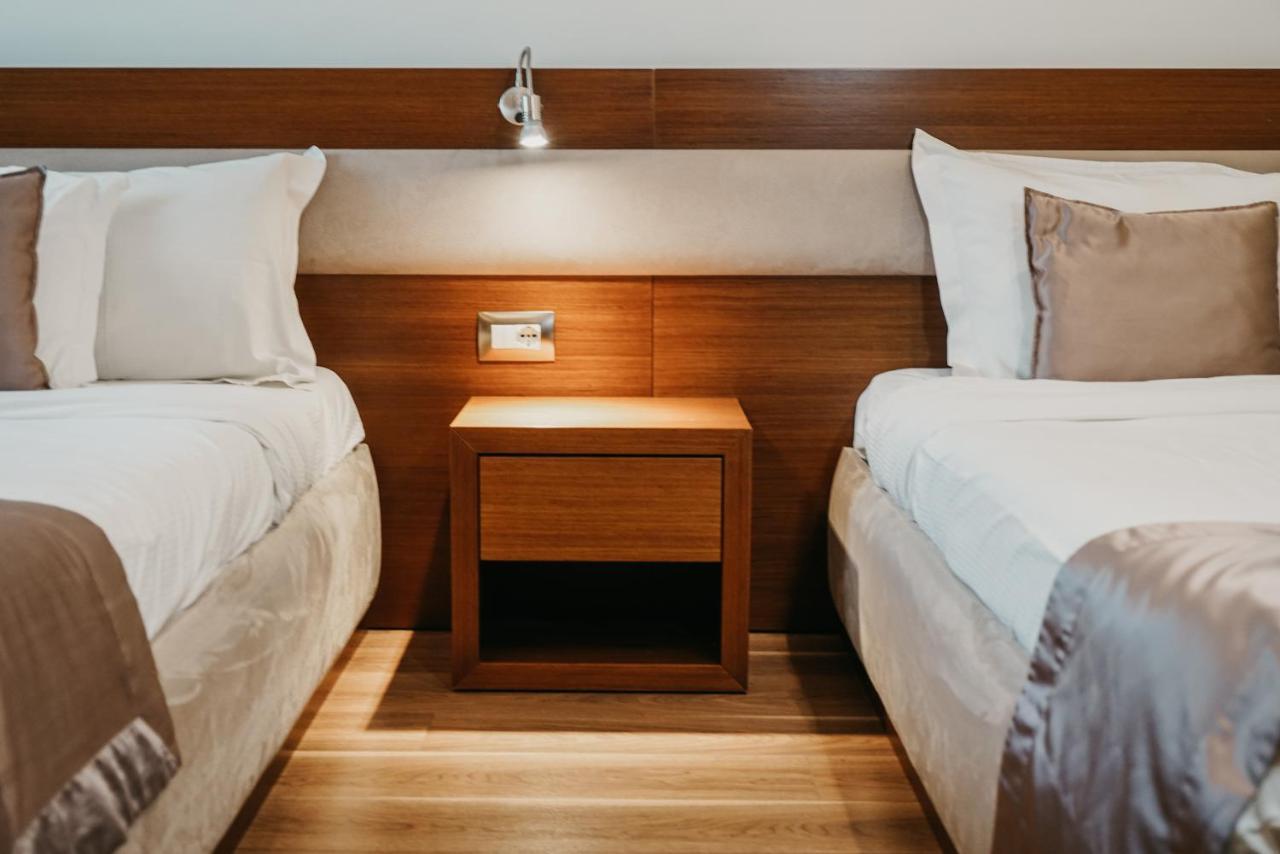 Center Hotel Gjirokastër Eksteriør bilde