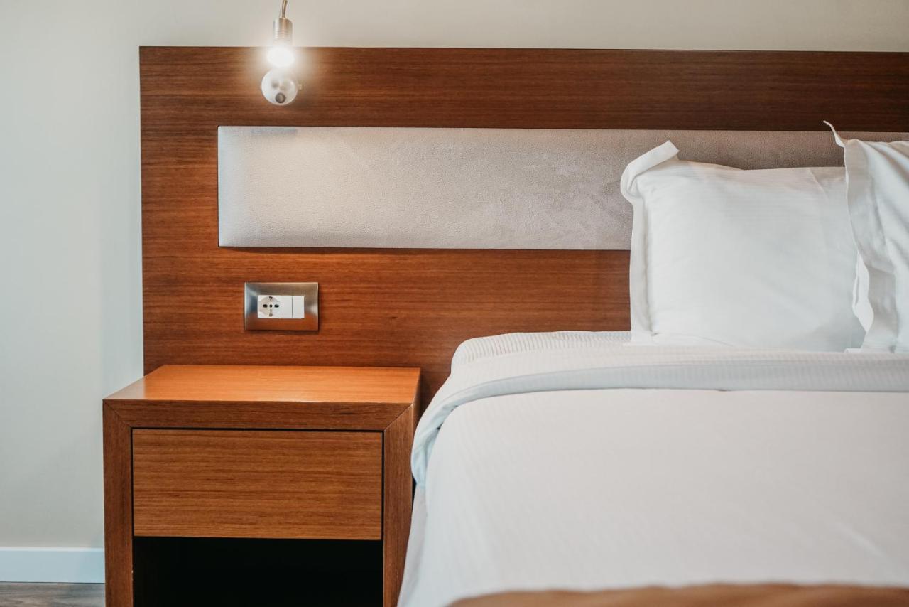 Center Hotel Gjirokastër Eksteriør bilde