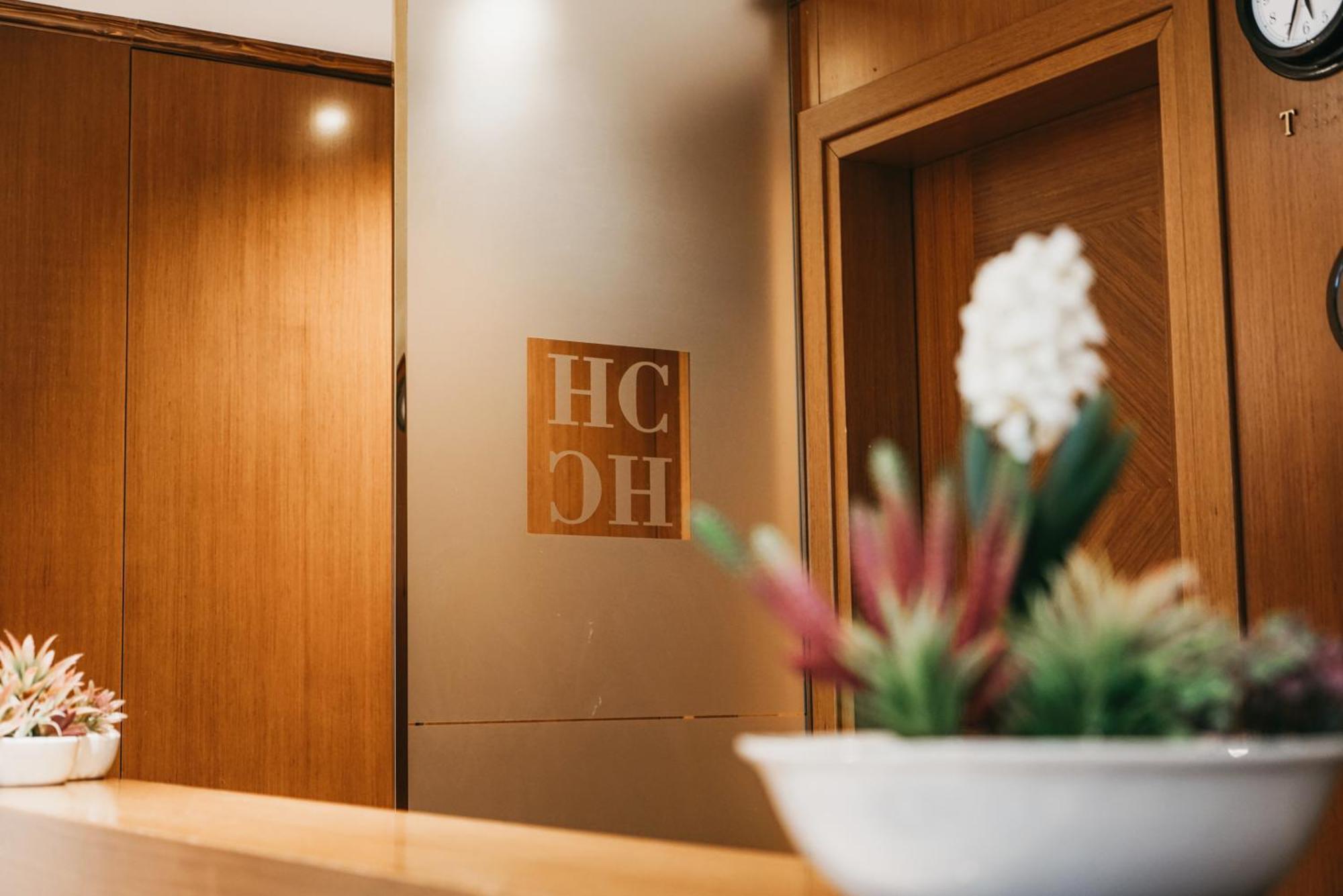 Center Hotel Gjirokastër Eksteriør bilde
