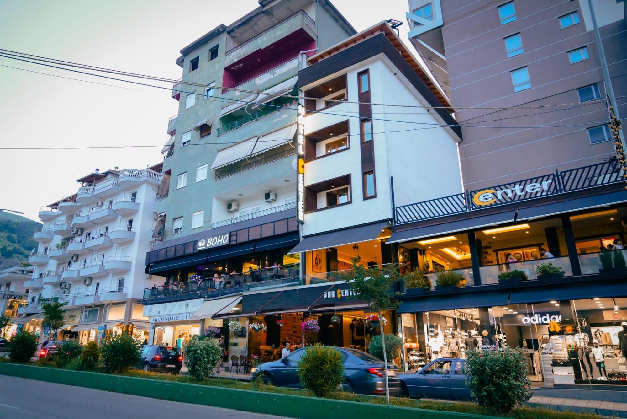 Center Hotel Gjirokastër Eksteriør bilde